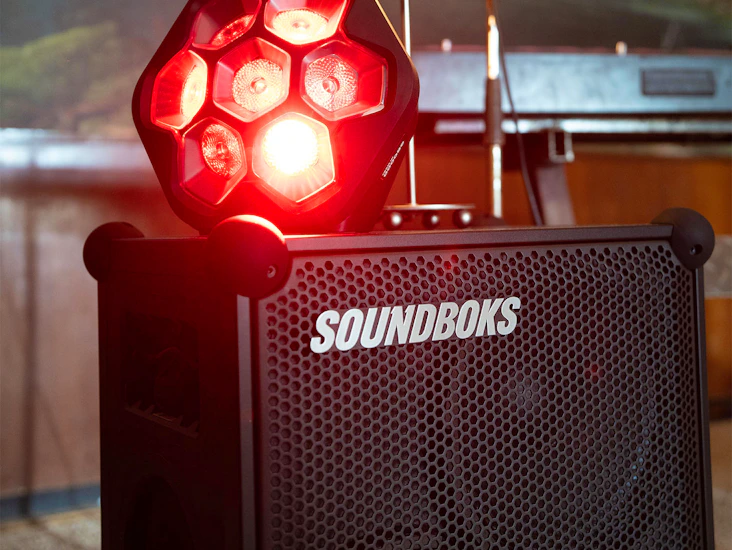 Soundboks 4 med lightboks