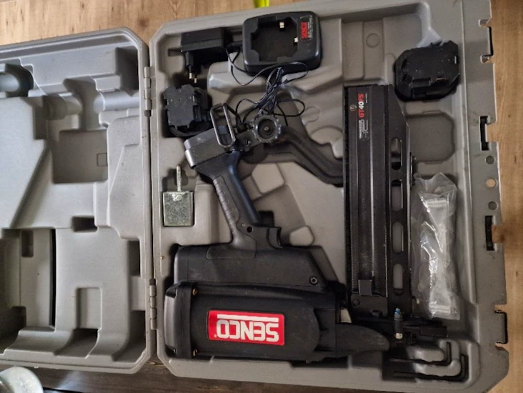 Stängselklammerpistol senco gt40fs