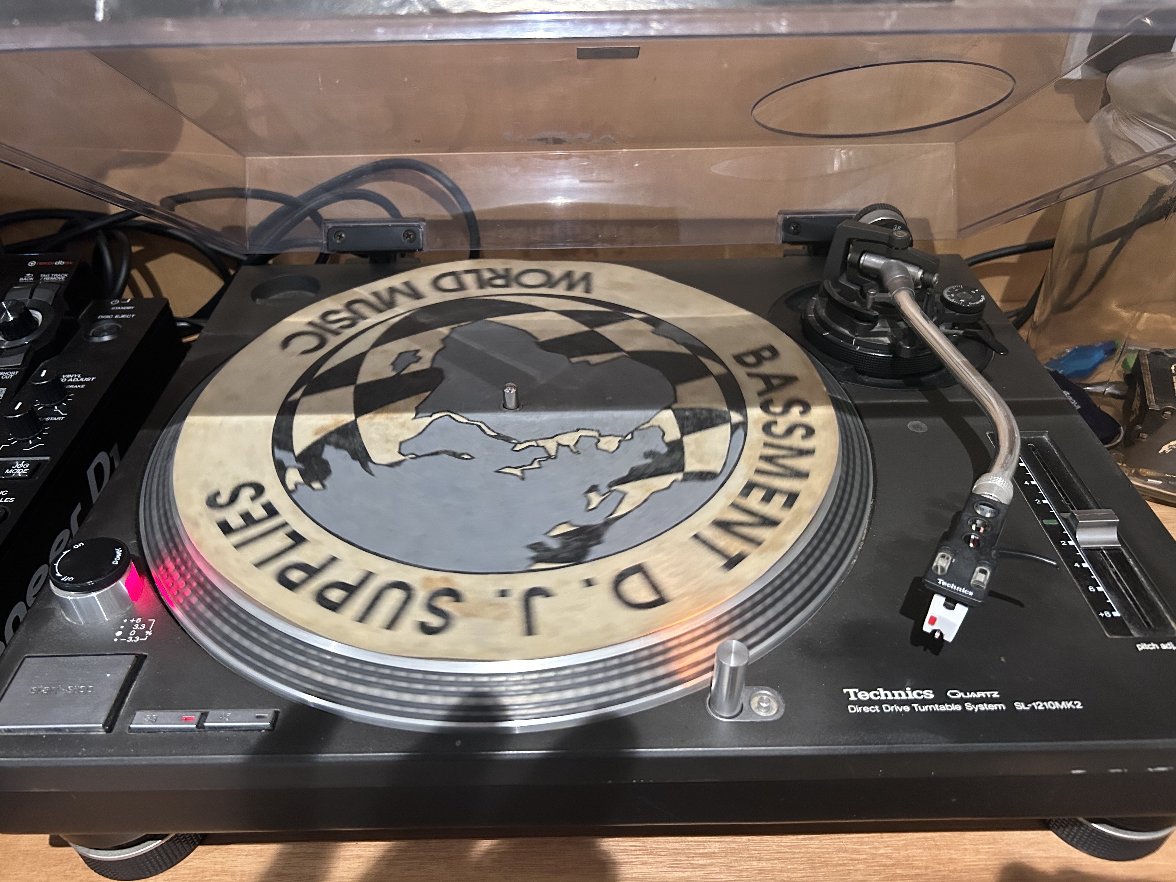 Technics sl-1210 mk2 turntables – industry-standard dj decks for hire