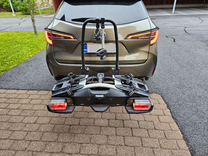 Thule velocompact 925 kahdelle pyörälle