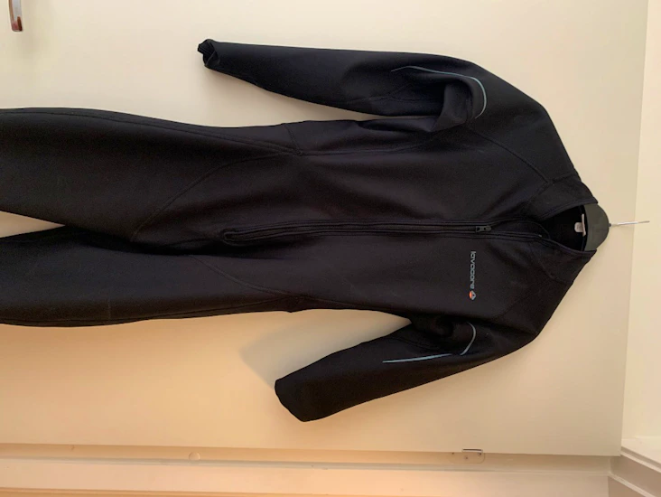 Neutral wet suit (for diving)