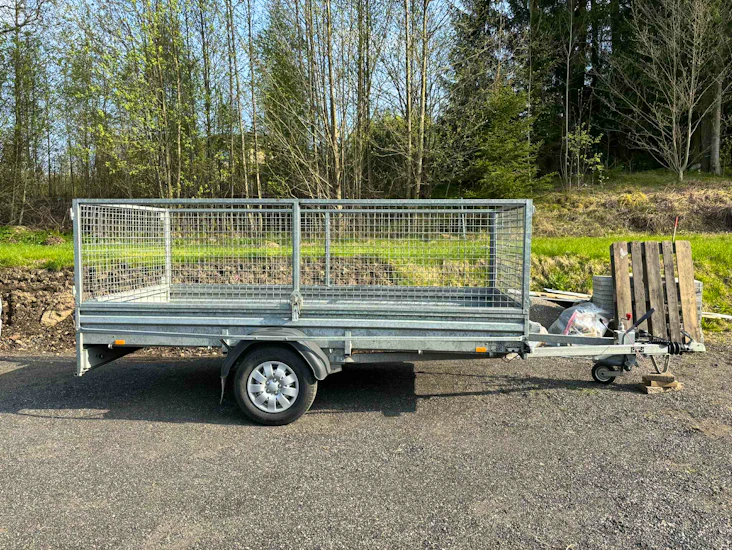 Brenderup d1000 stort bromsat släp