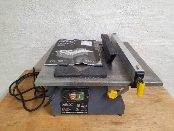 Elektrisk flisekutter (vannsag)