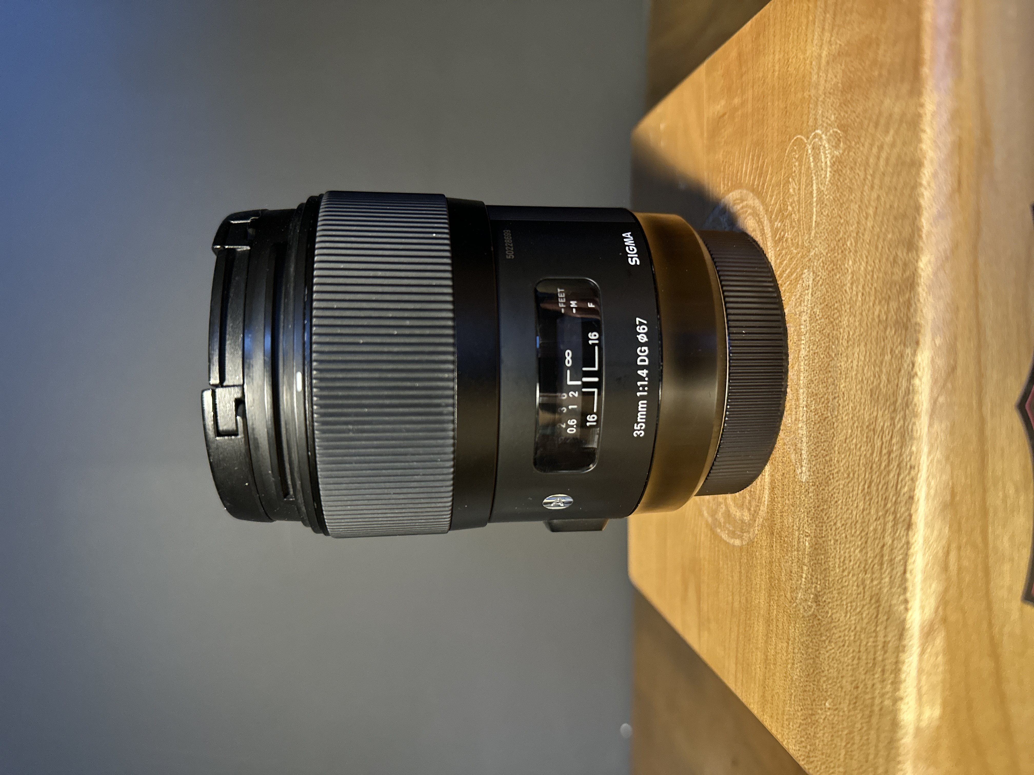 Sigma 35mm f/1.4 dg hsm art - canon ef fit