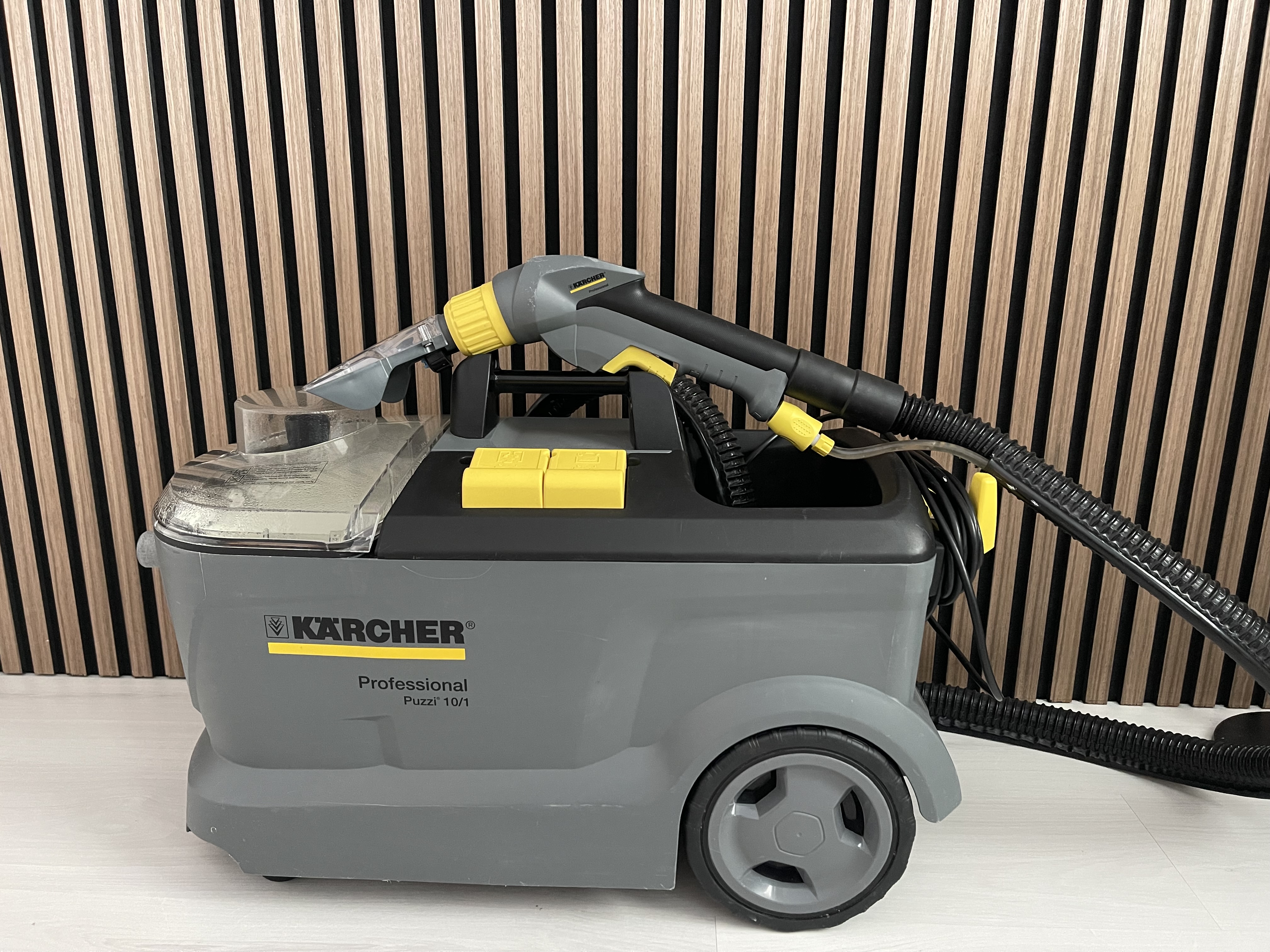 Kärcher puzzi 10/1 professional