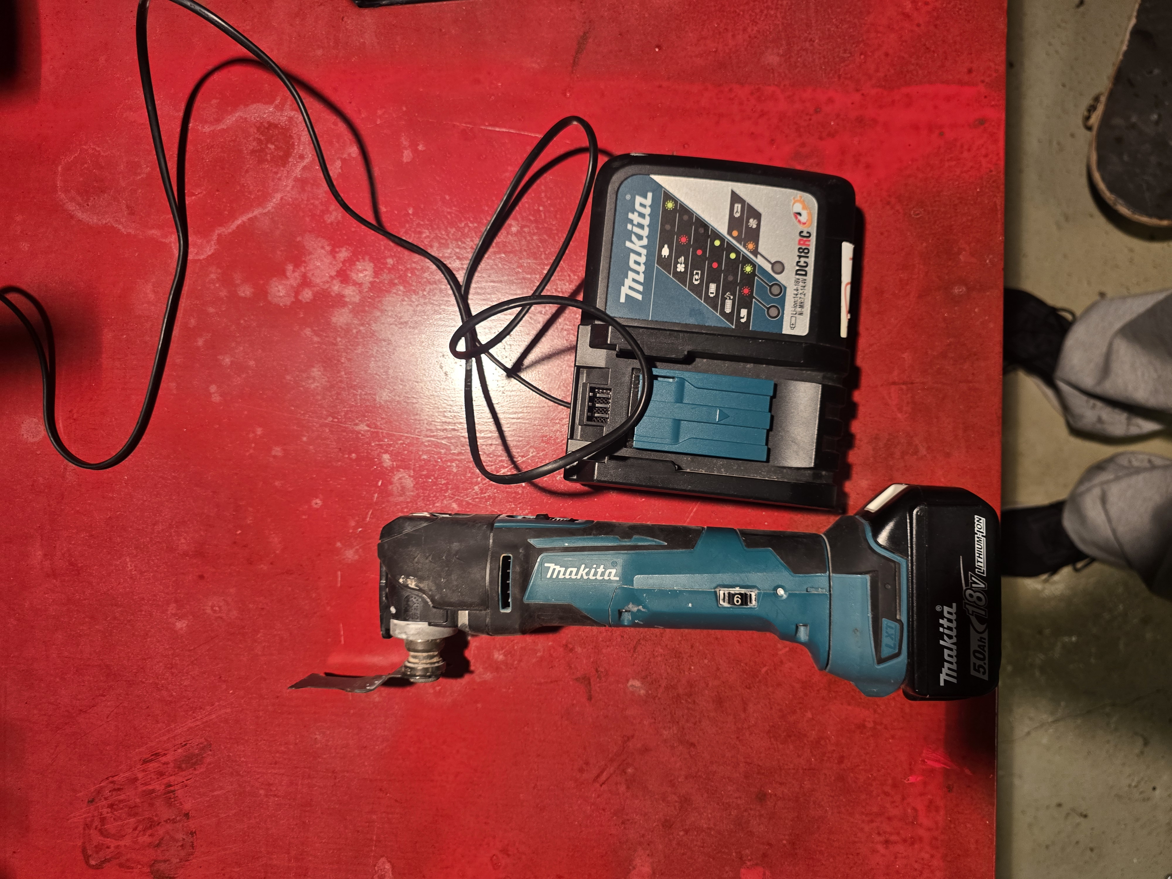 Makita feinsag