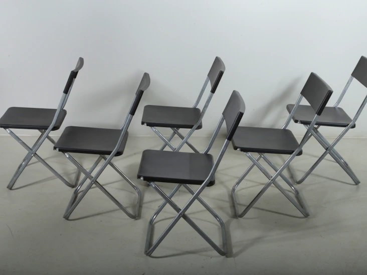 10 st svarta klappstolar från ikea