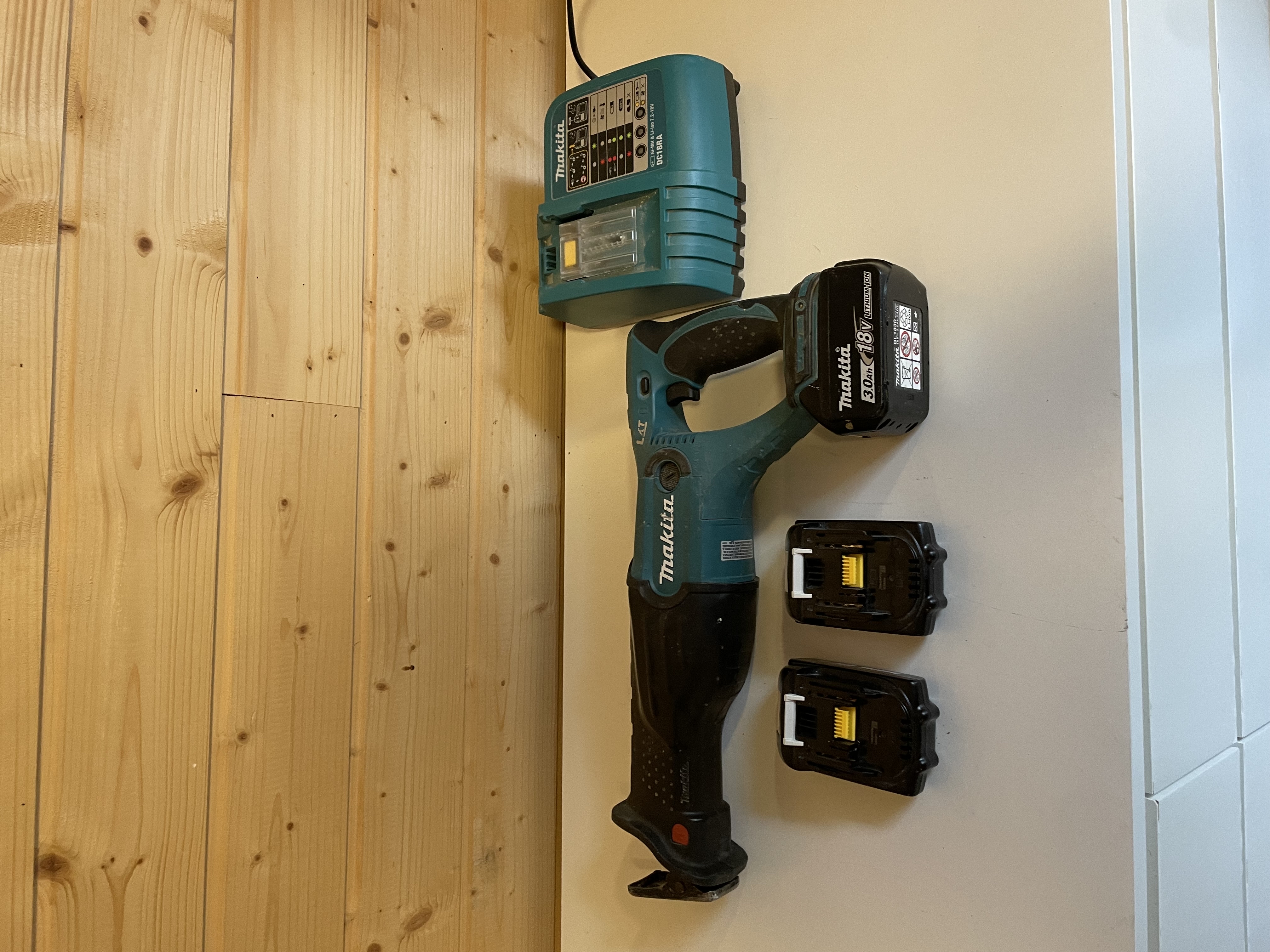 Makita trådløs bajonettsag 18v