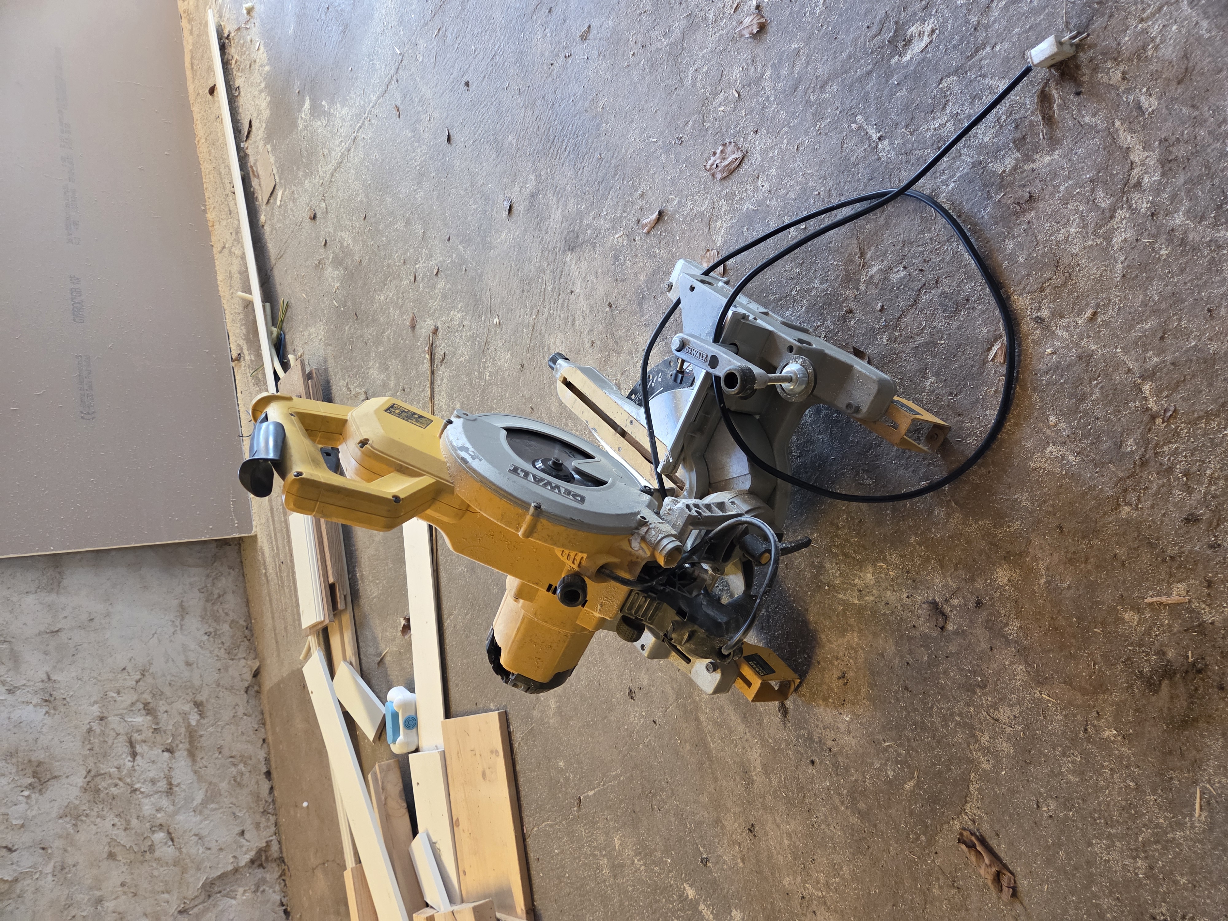 Dewalt kap-/geringssav