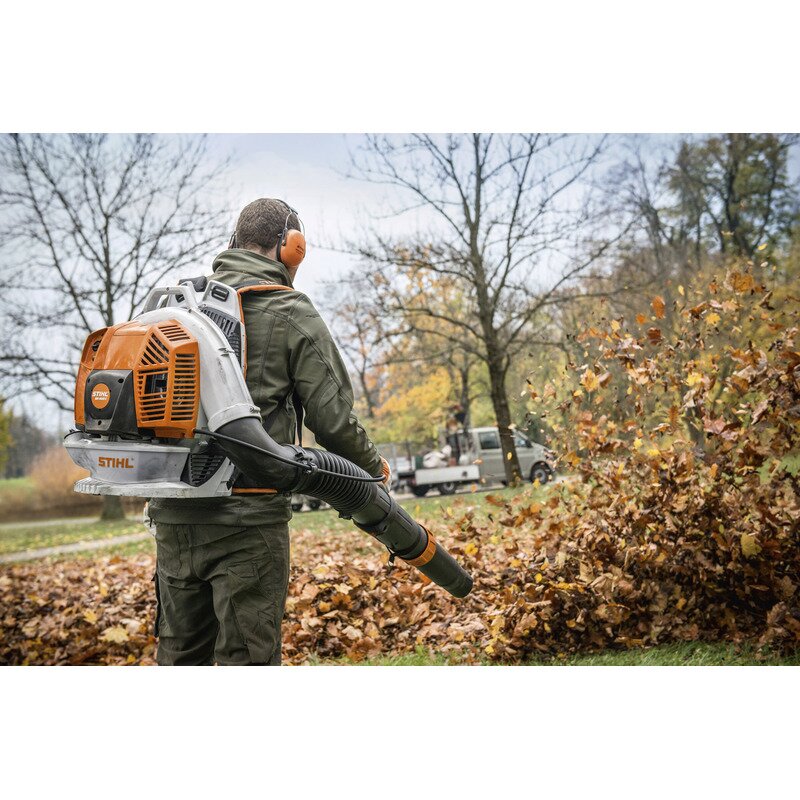 Stihl br 800 løvblåser med tohåndsstyre 