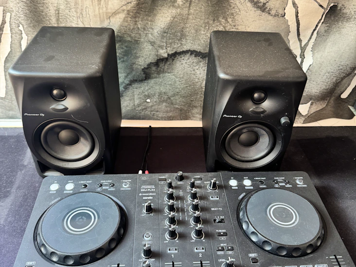 Pioneer ddj-flx4 + högtalare