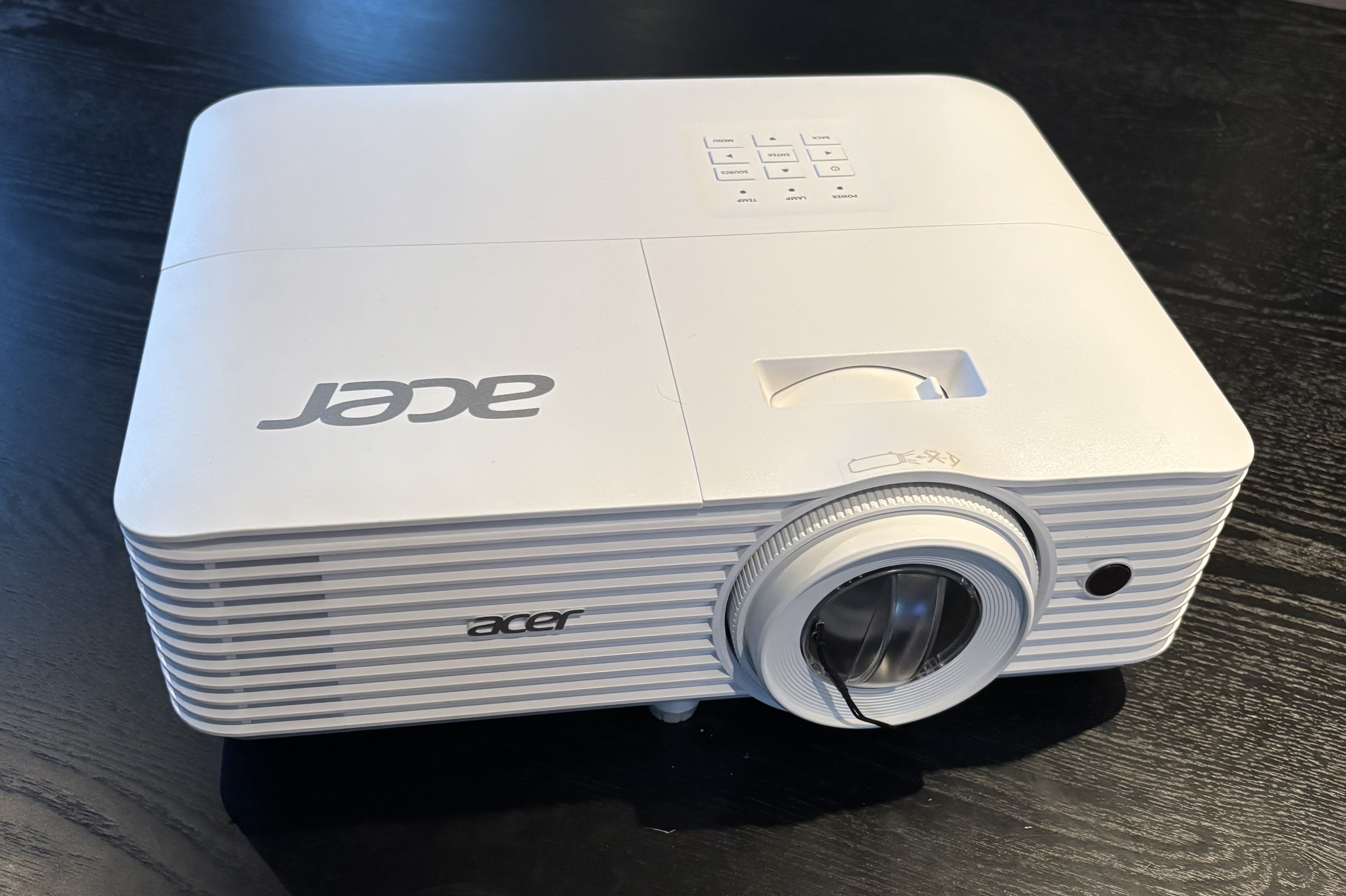 Acer 4k uhd projektor