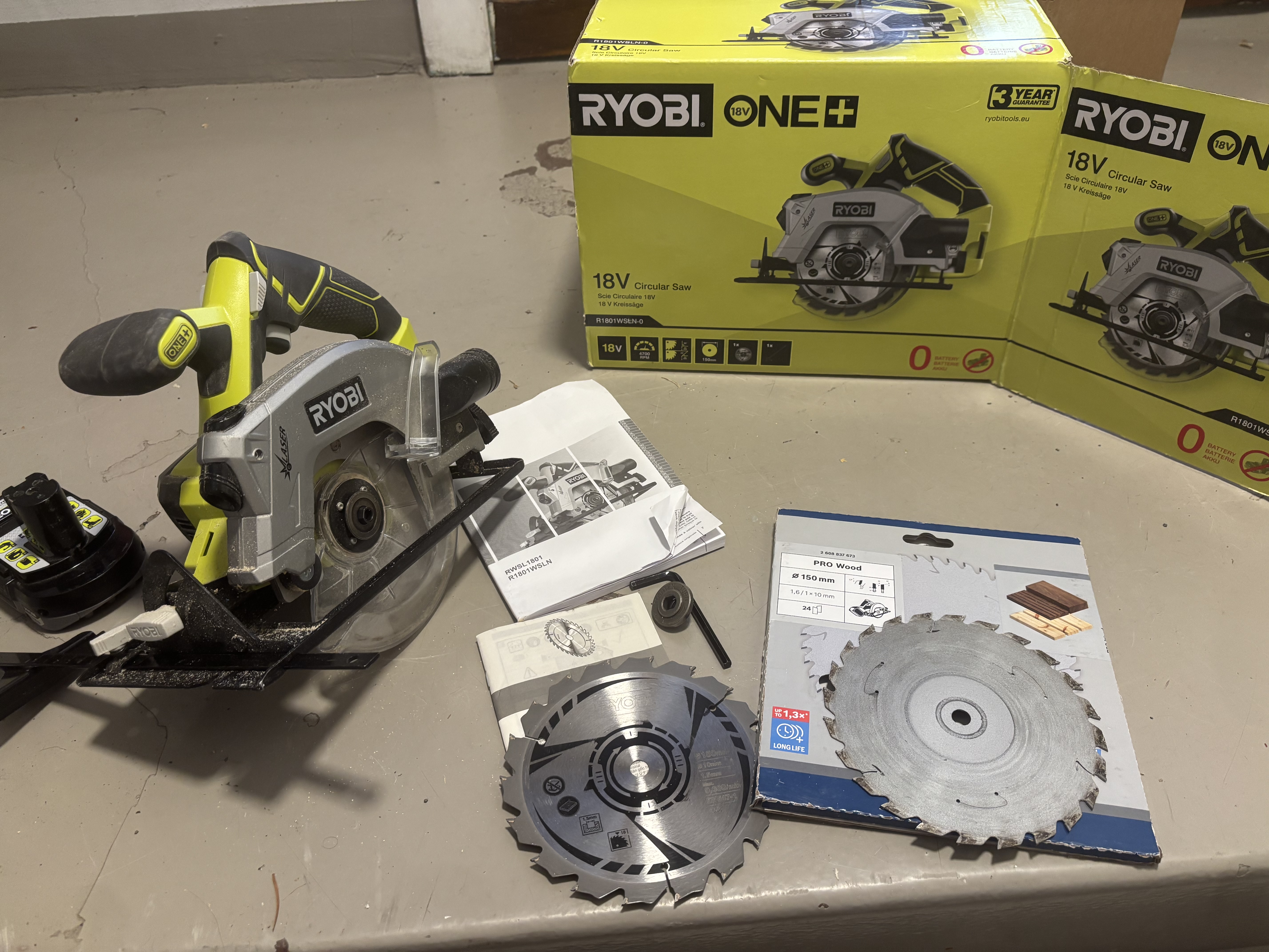 Ryobi 18v one+ sirkelsag for treverk – inkl. 2 blader (150 mm)