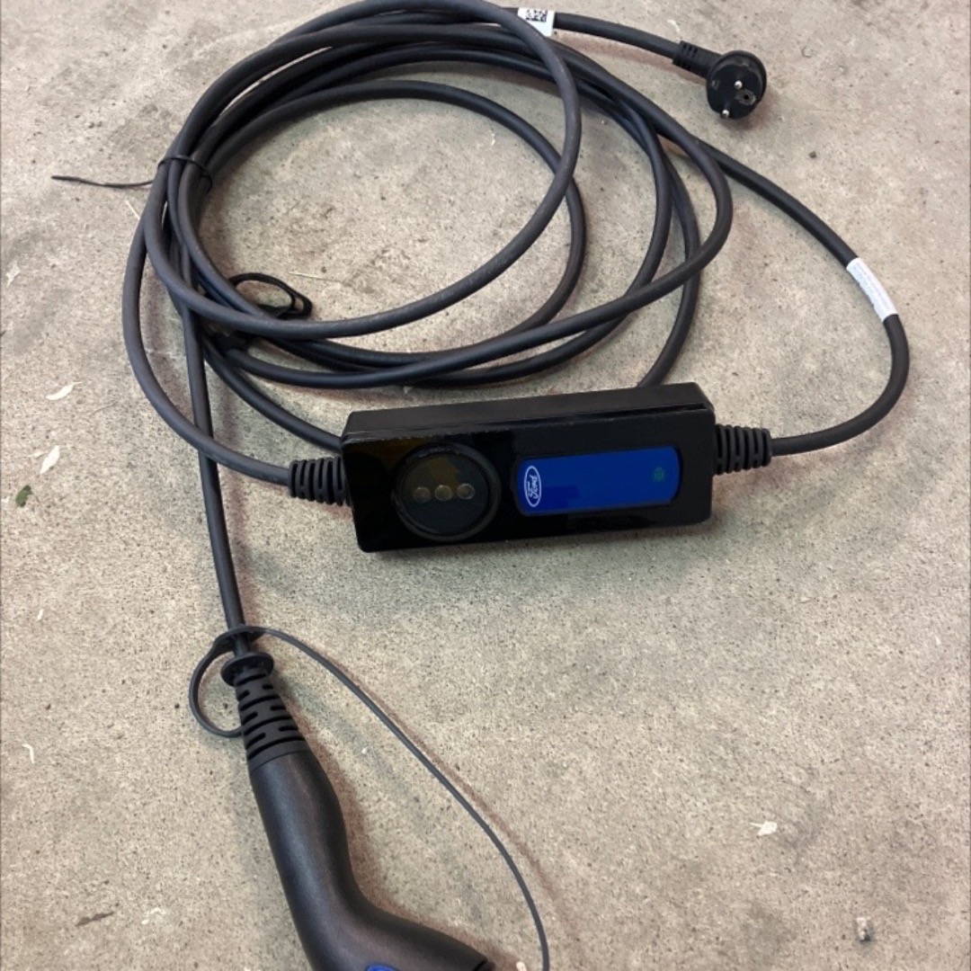 Laddkabel för elbil (stickpropp --> typ 2)