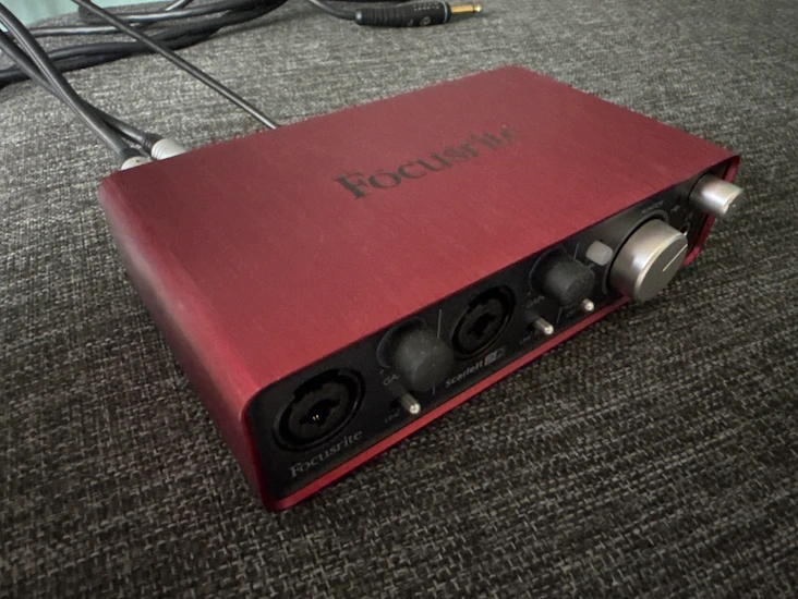 Focusrite scarlett 2i2 ljudkort