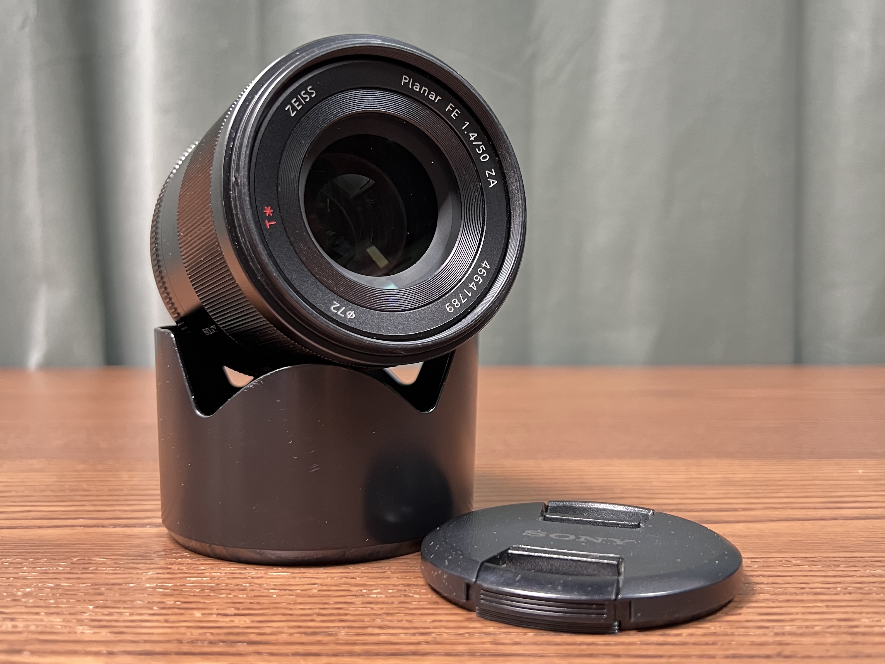Sony fe 50mm f1.4 za planar t* lens
