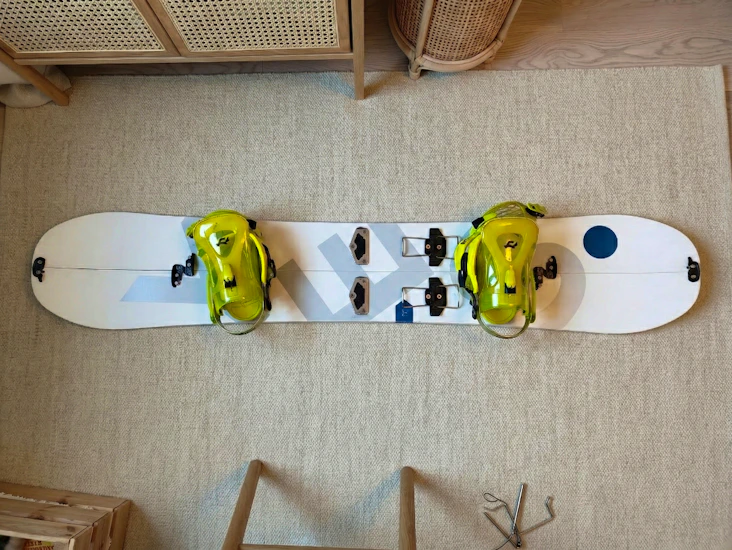 Yes splitboard 161cm inklusive stighudar
