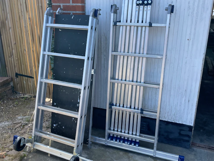 Ställning 3m med platform