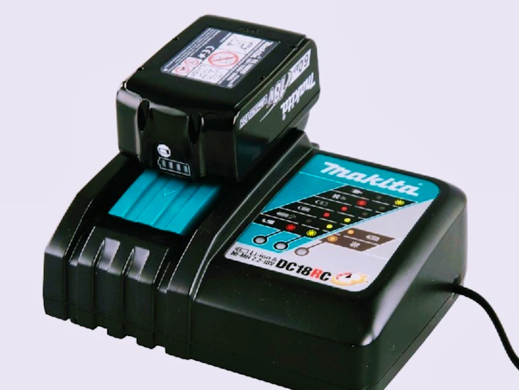 Makita lader og makita batteri