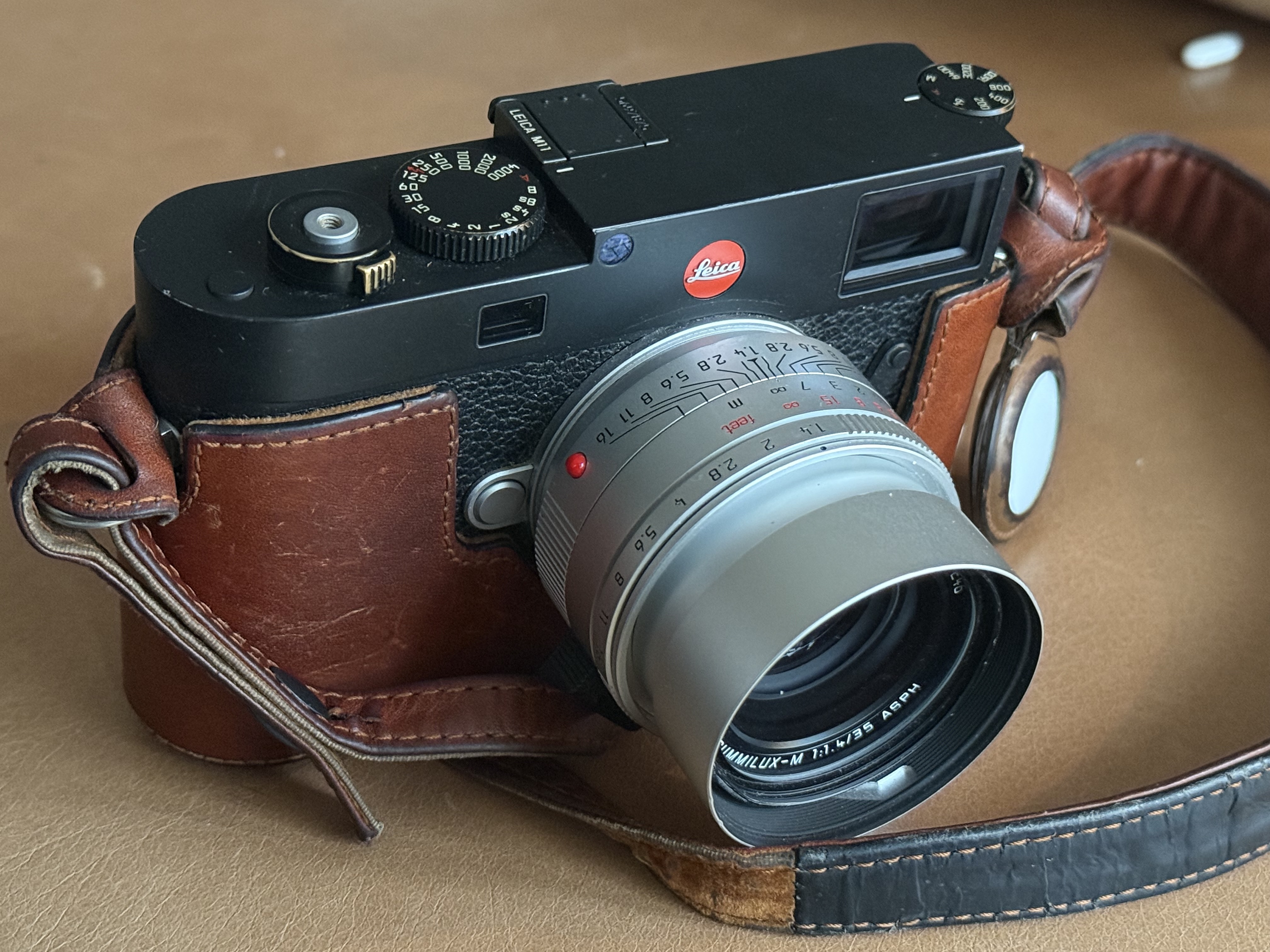 Leica m11 rangefinder camera + 35mm summilux 1.4 asph close focus +50mm elcan ultimate leica package