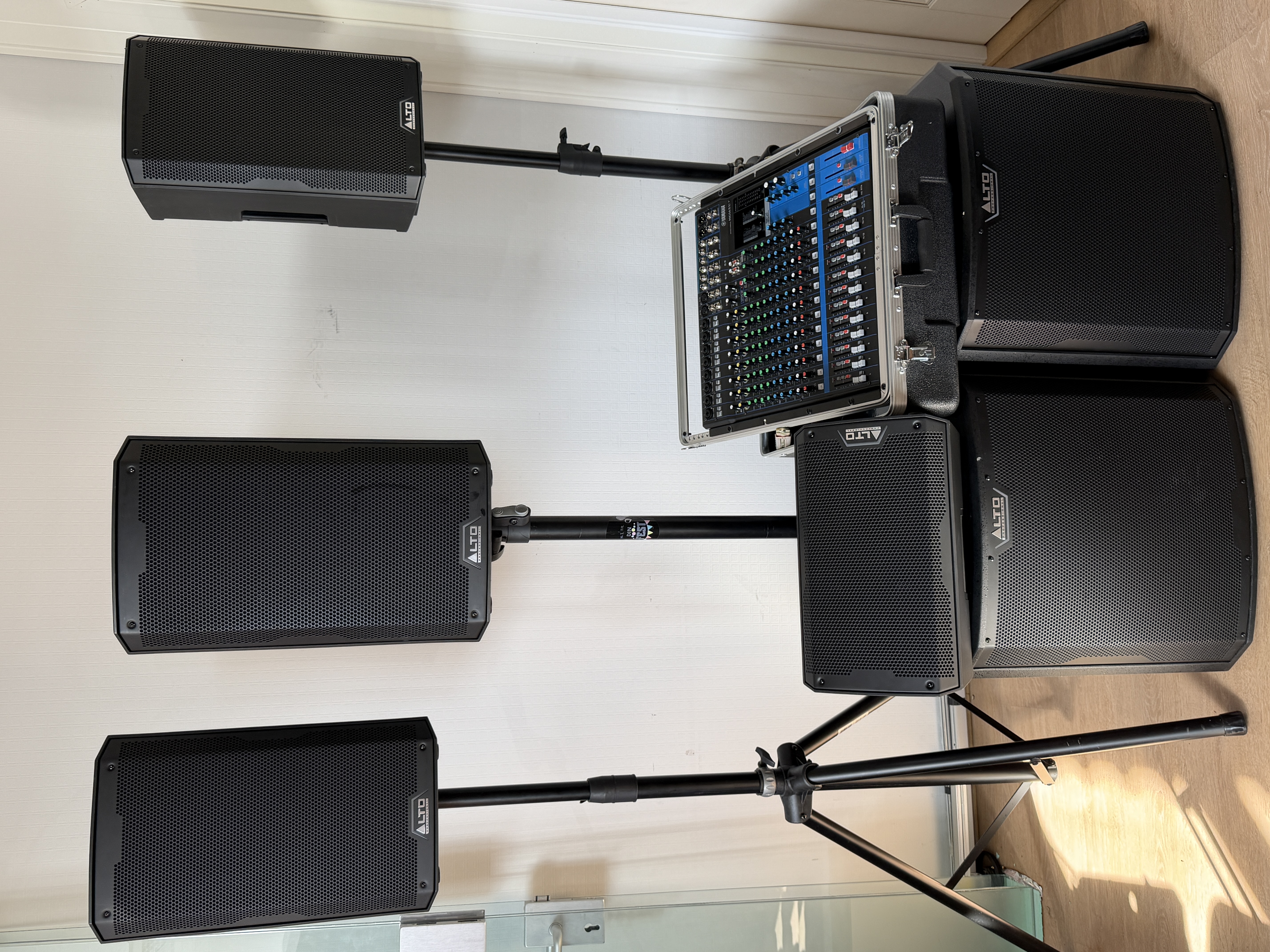 Kraftig lydanlegg til fest – alto ts410 + ts15s subwoofer