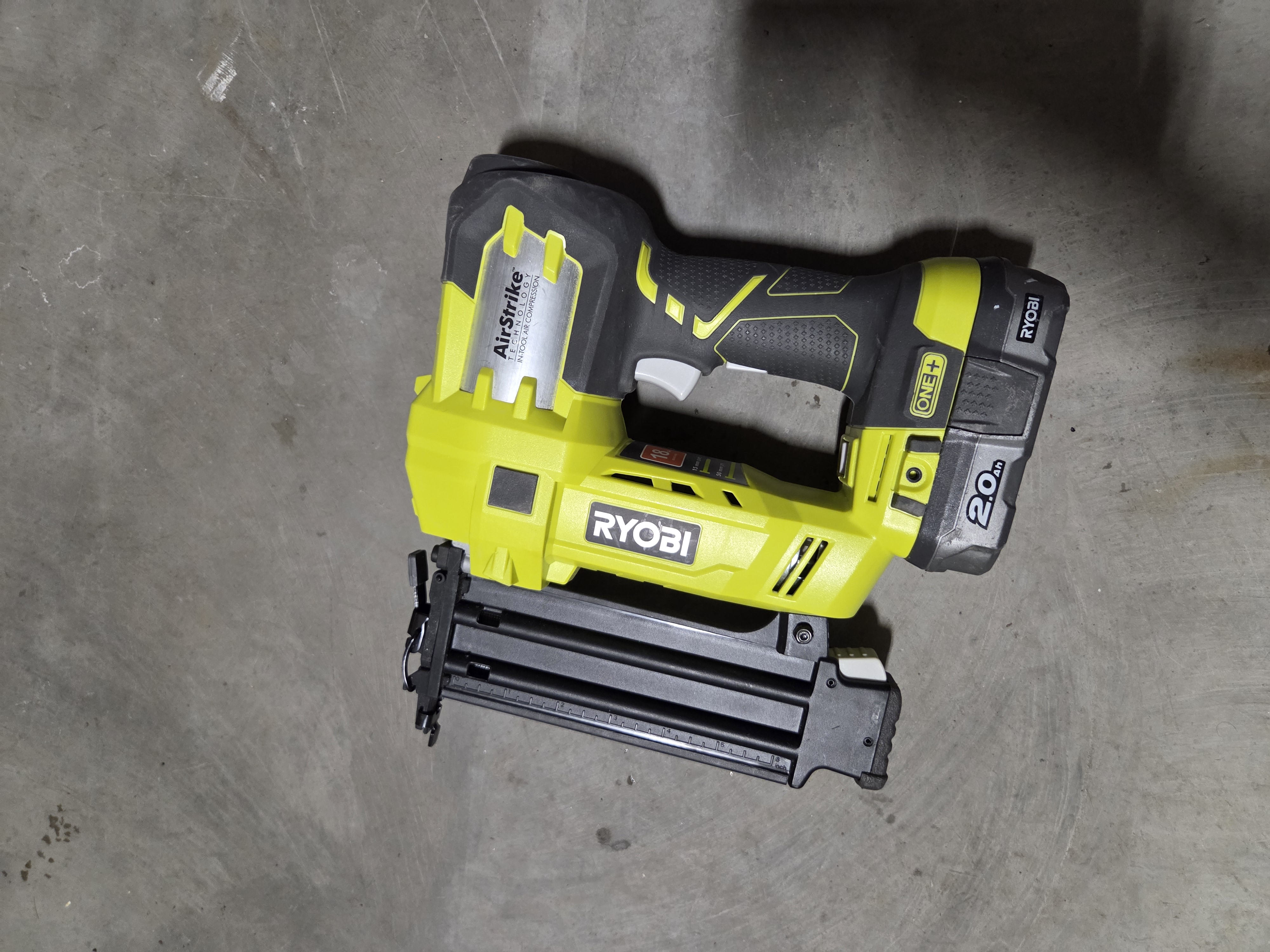Listepistol ryobi 18v 
