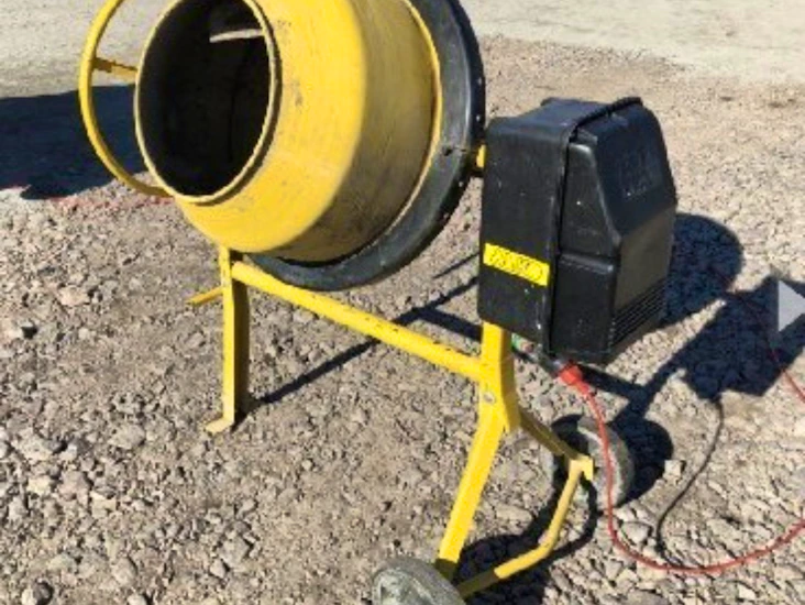 Betongblandare 132l