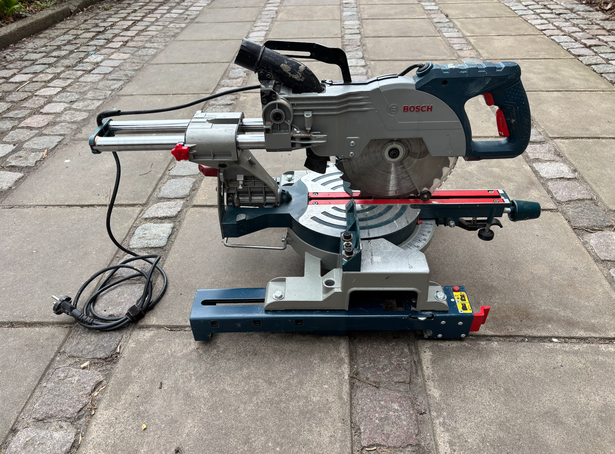 Bosch professionell kap och gersåg 
