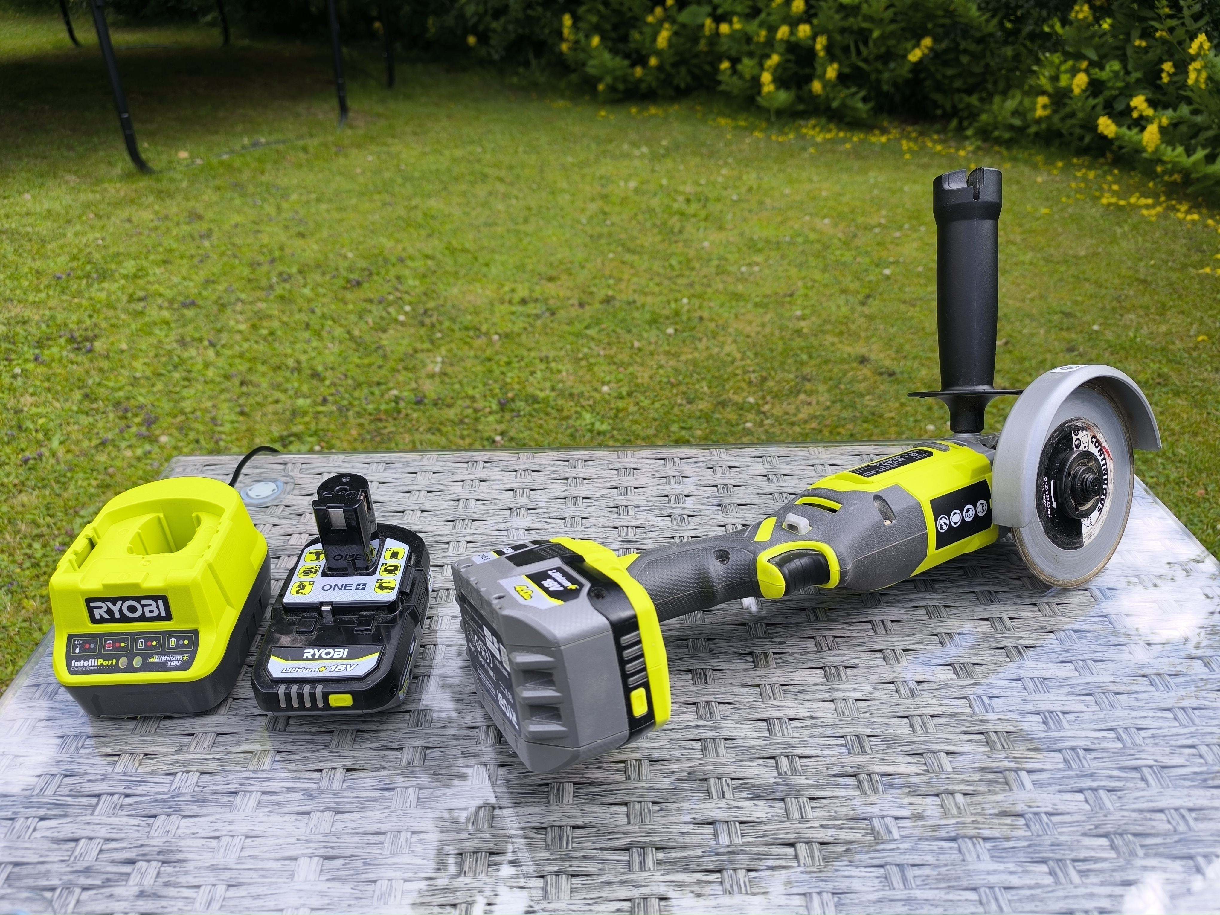 Vinkelsliper ryobi ø125