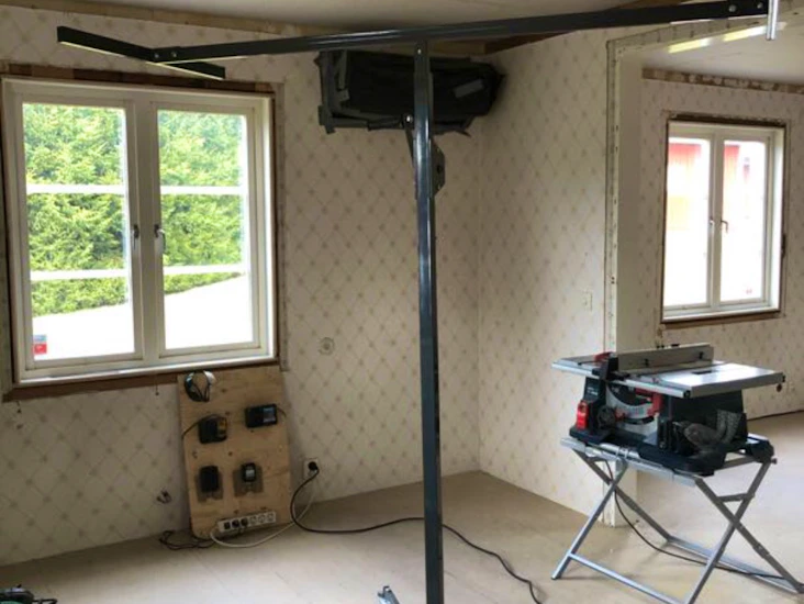 Skivhiss med handvev