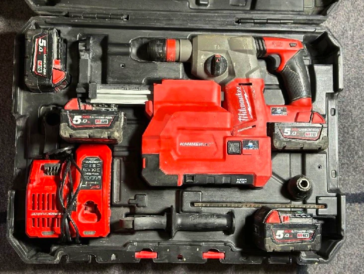 Milwaukee m18 cdex