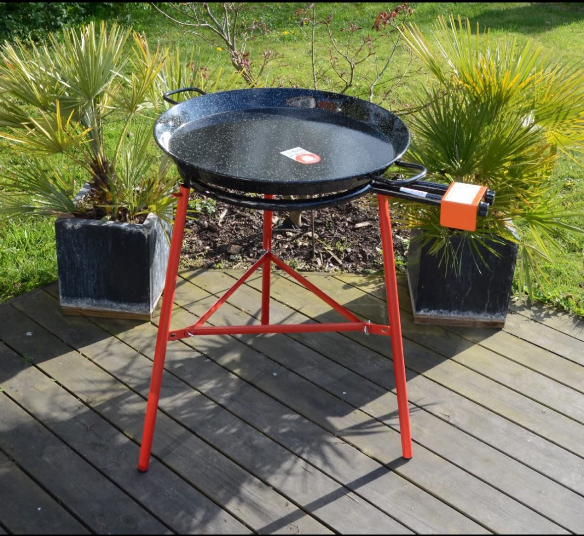 Paella pannan 70cm med stativ och brännare