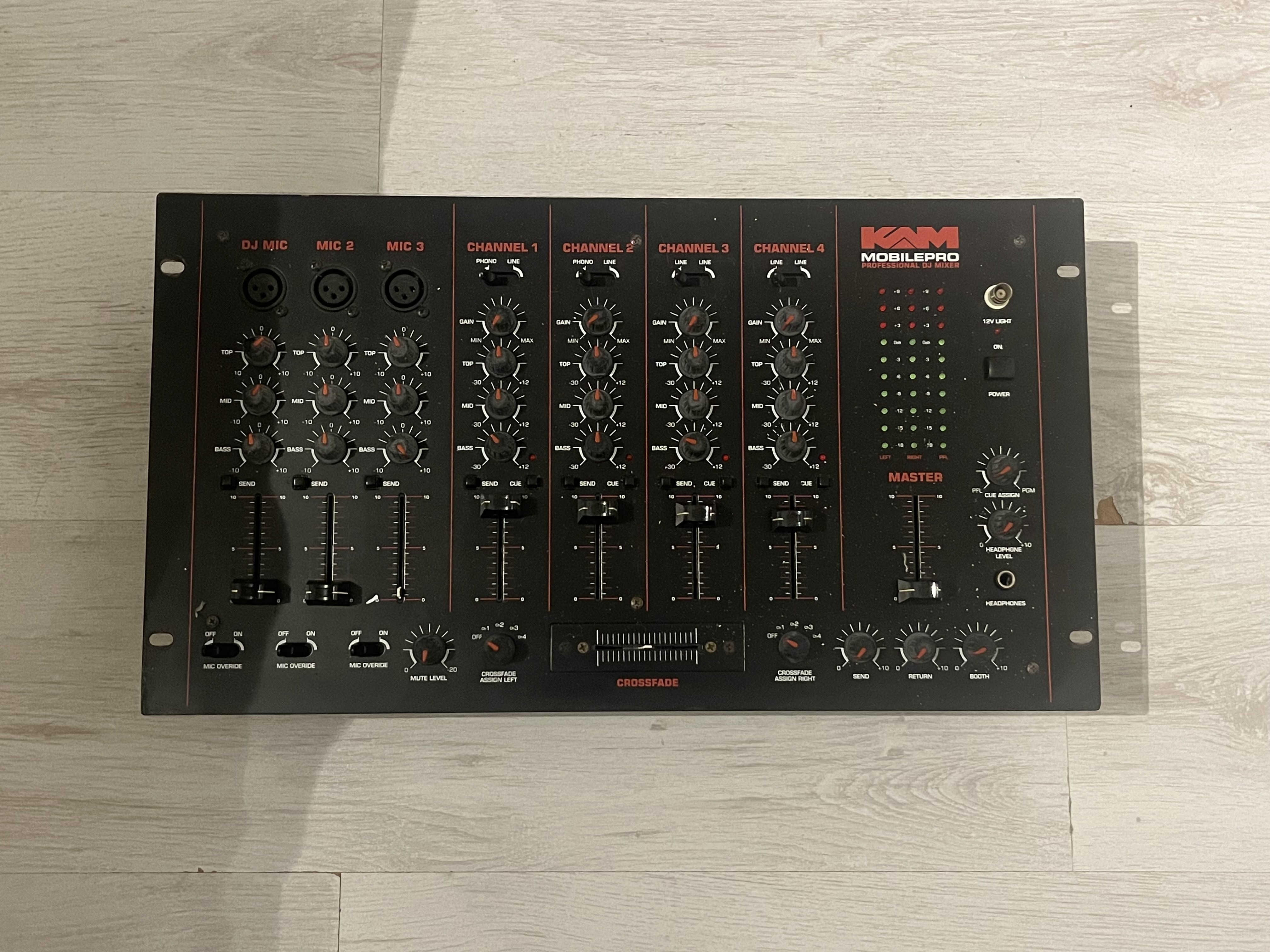 Kam mobile pro professional dj mixer