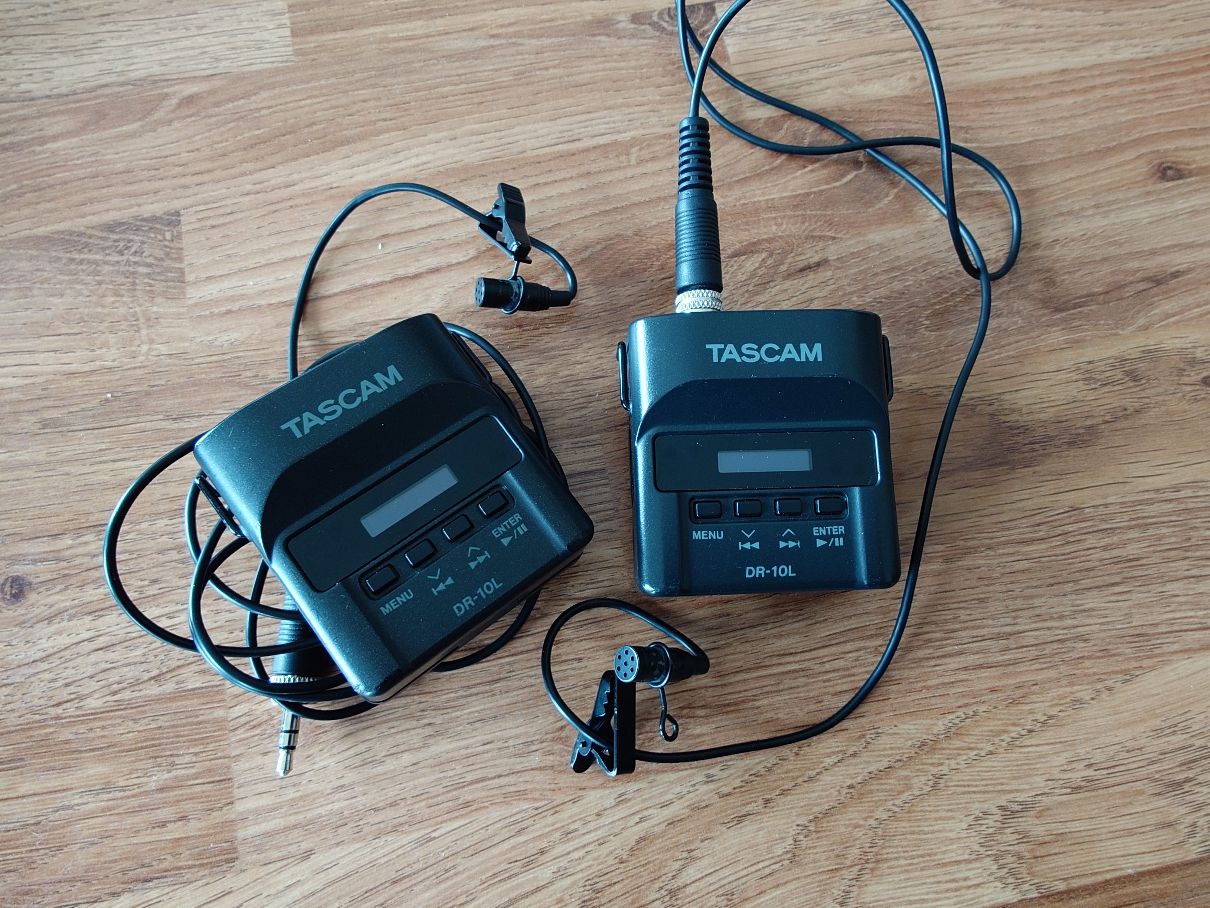 2x tascam dr-10l lavalier opptakere