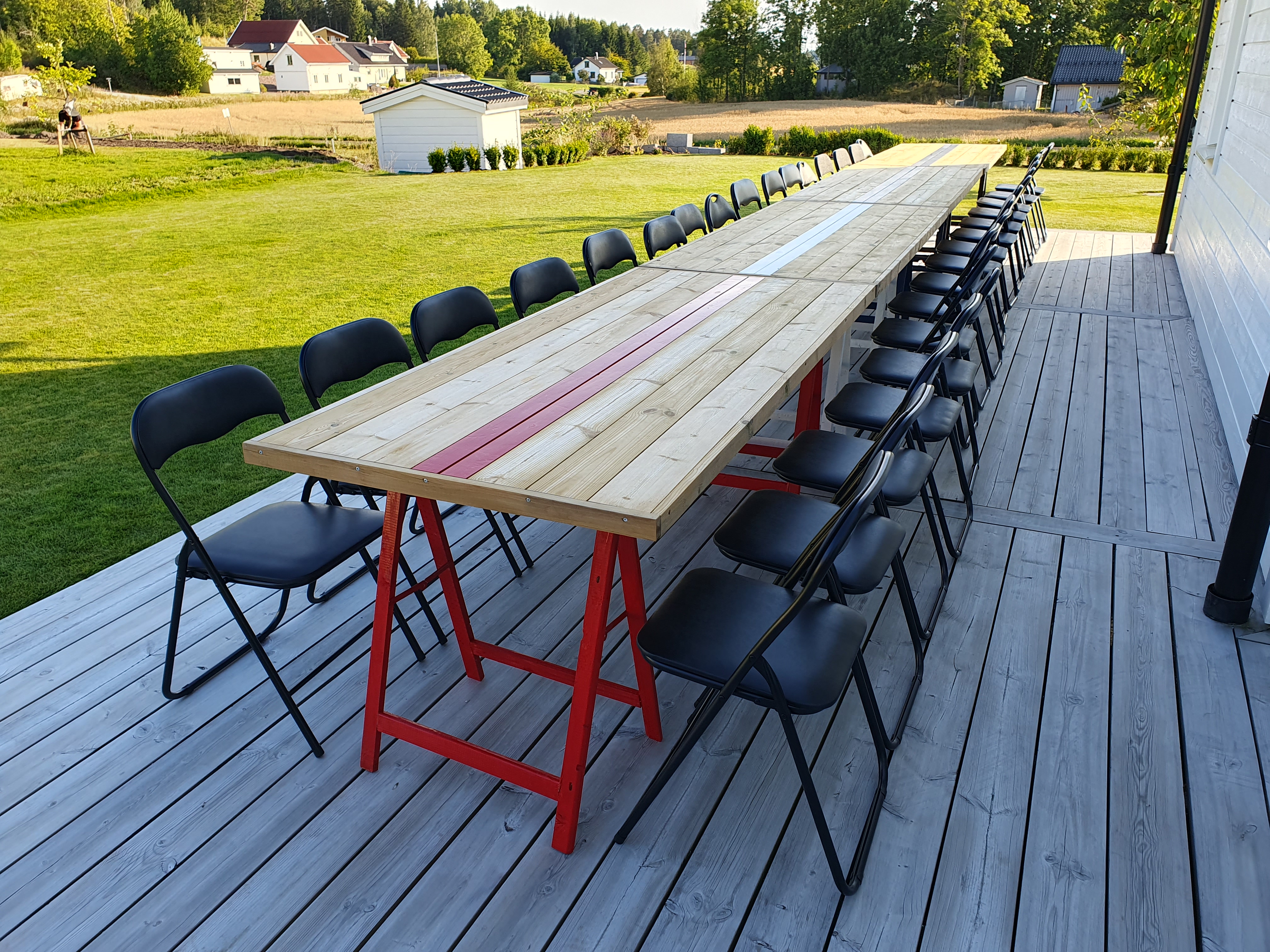 Hagebord til 8-10 personer
