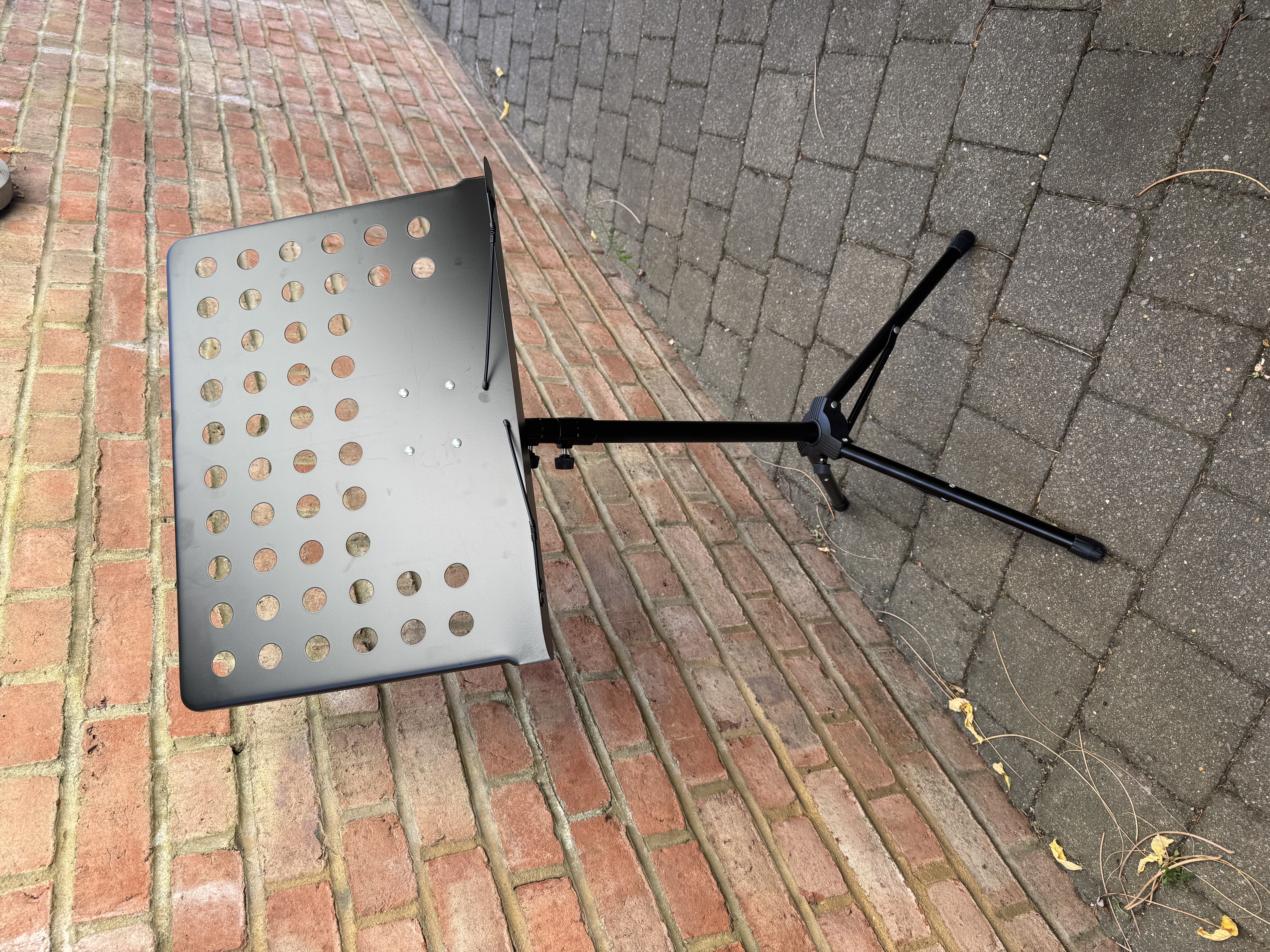Music stands x3
