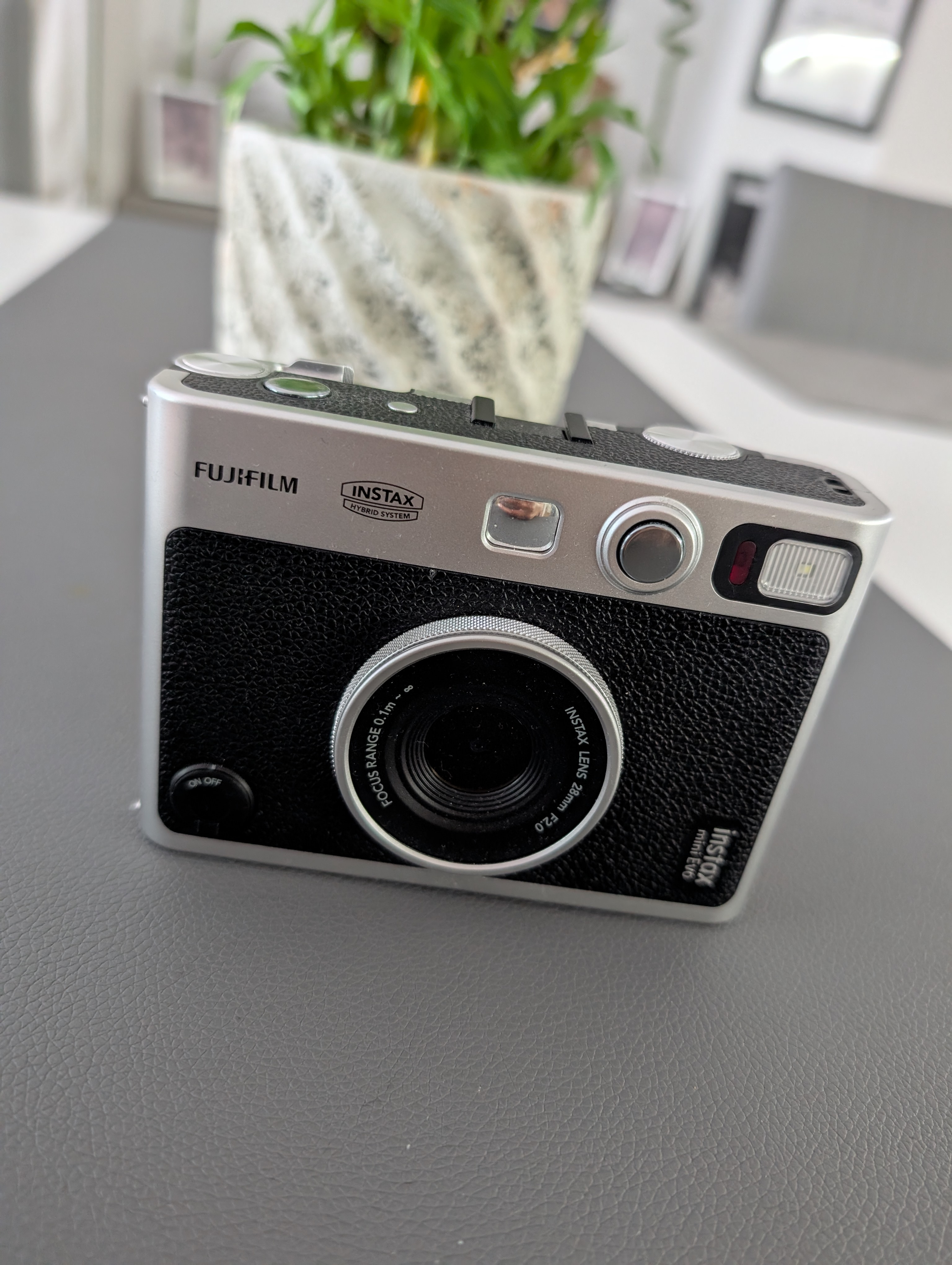 Fujifilm instax mini evo – hybrid instant camera - retro style