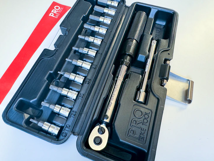 Momentnyckel set torque wrench 2-20 nm cykelverktyg