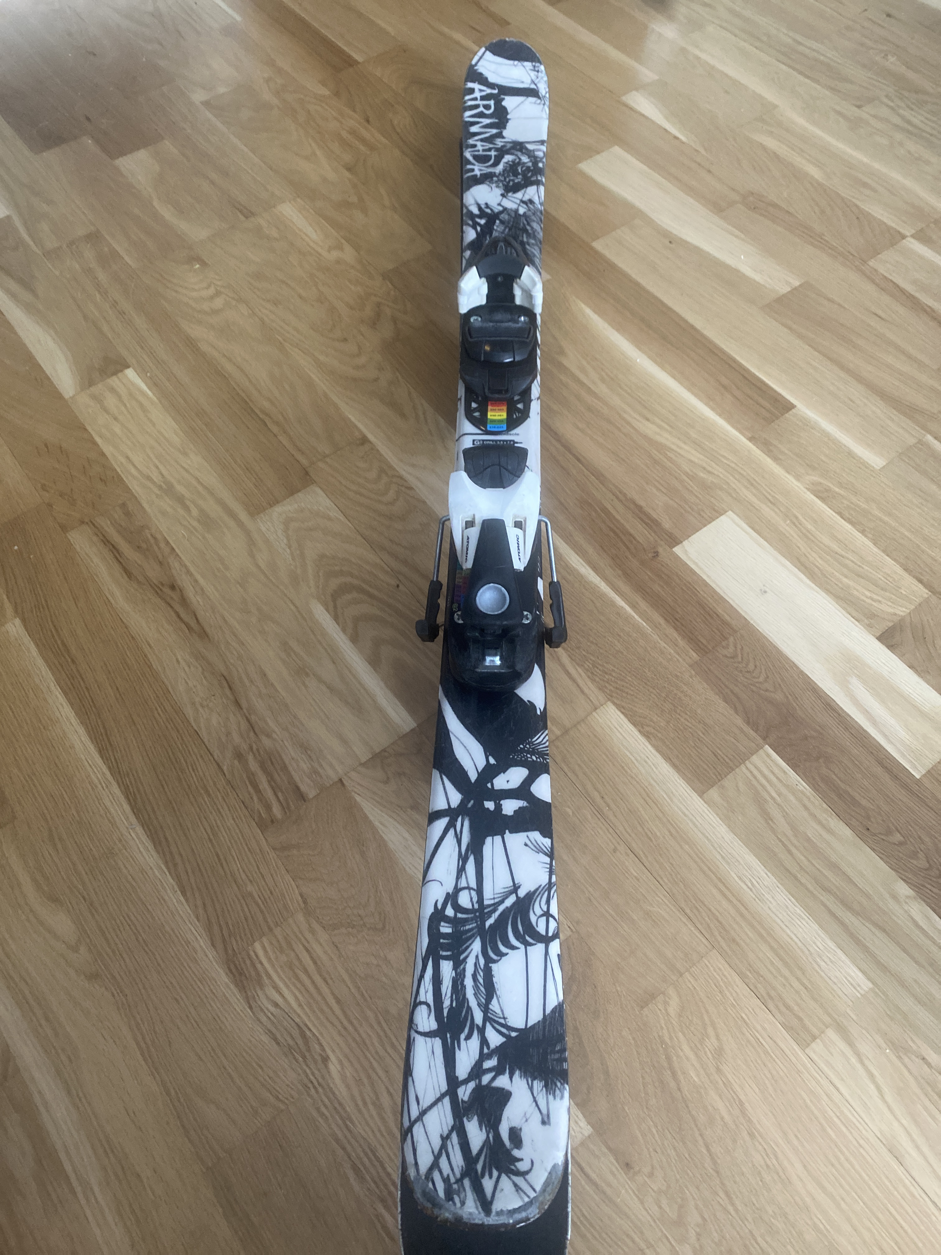 Armada twintips 115cm