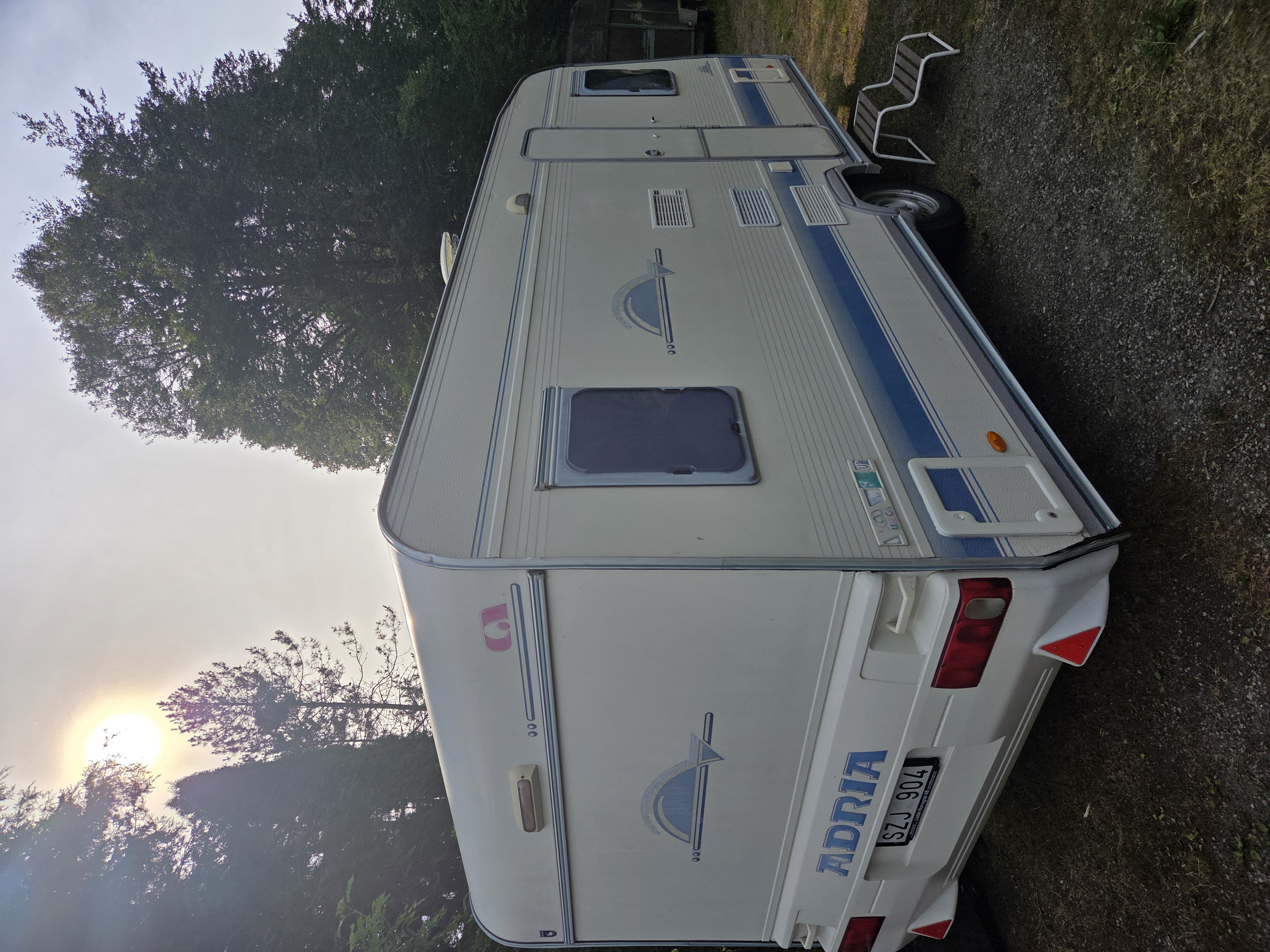 Mysig husvagn för familjen