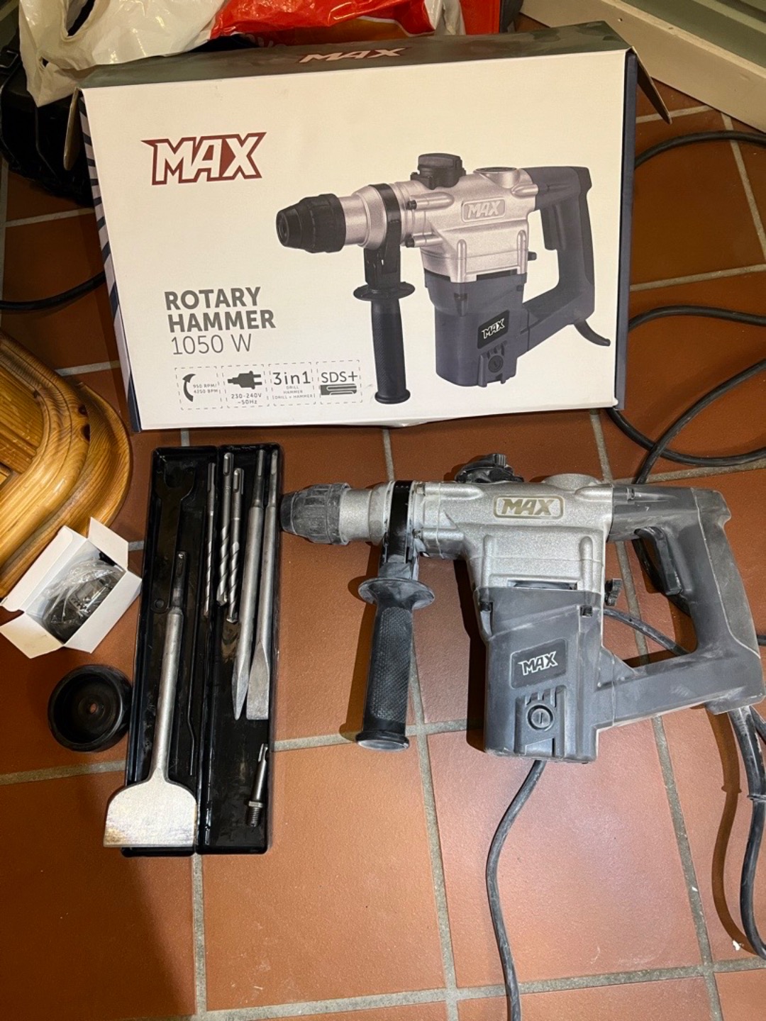 Bor og meiselhammer 1050w sds