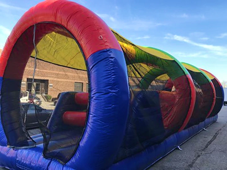 Enclosed inflatable obstacle #10b