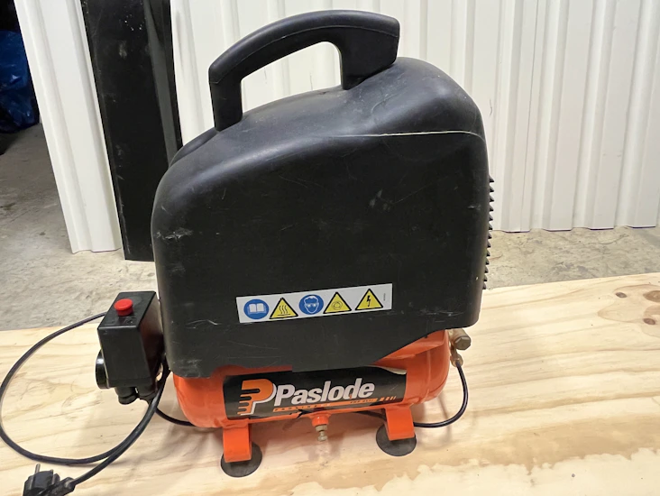 Super smidig dyckert pistol med kompressor paslode