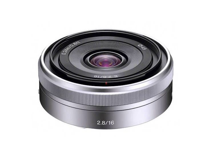 Sony sel sel16f28 wide angle 16mm f/2.8 af mf lens