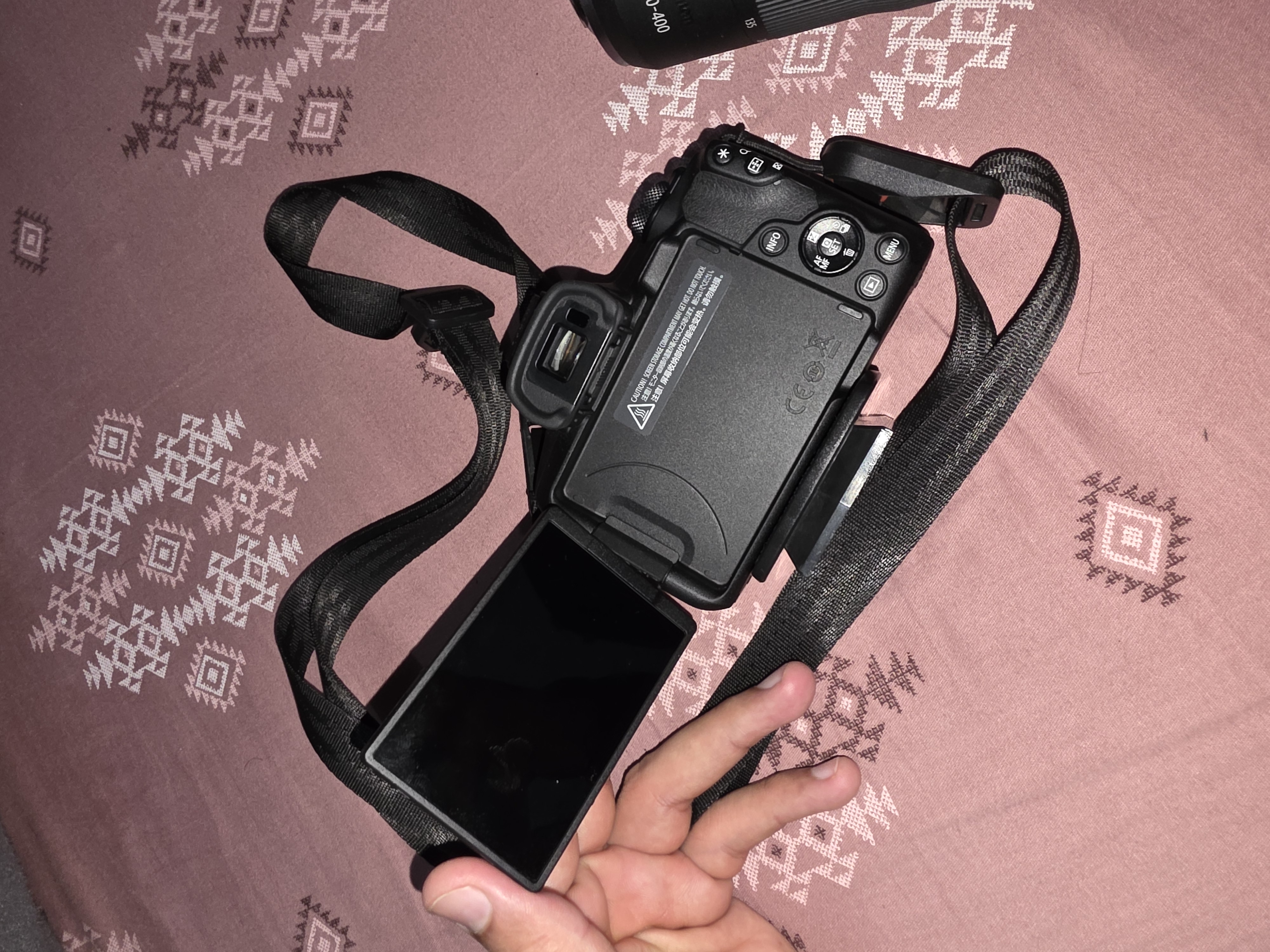 Canon eos r50 mirrorless camera + lens – excellent condition
