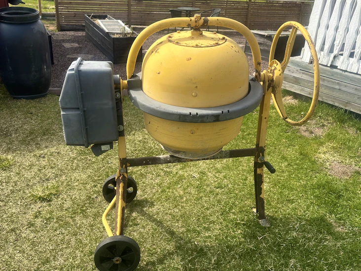 Betongblandare 220v