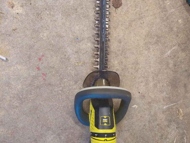 Ryobi häcksax, batteri samt laddare