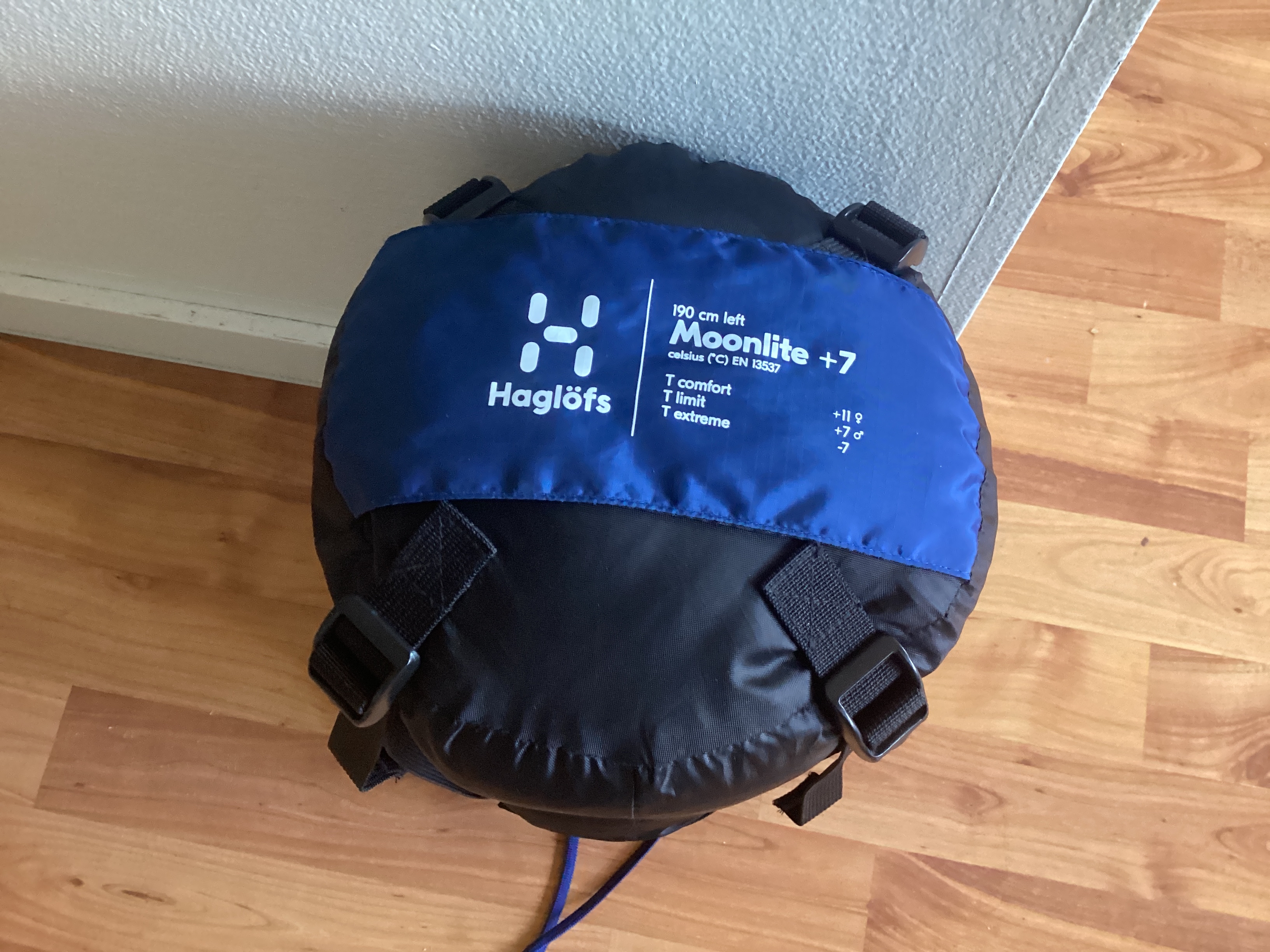 Sommarsovsäck. haglöfs moonlite +7 190 cm left