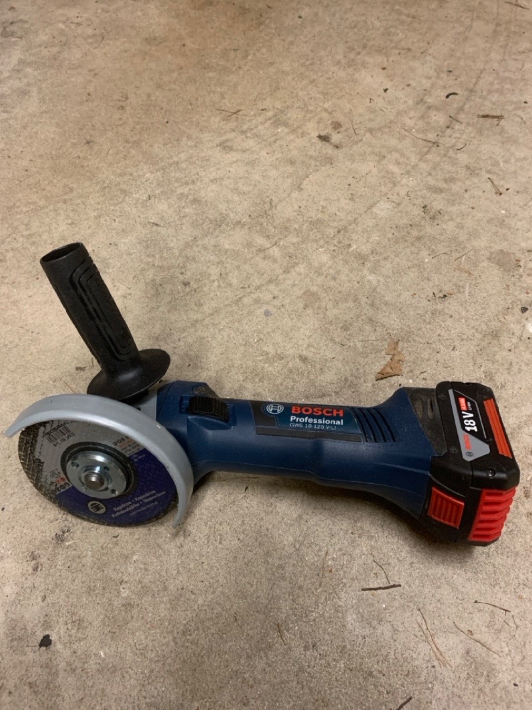 Bosch batteridriven vinkelslip 