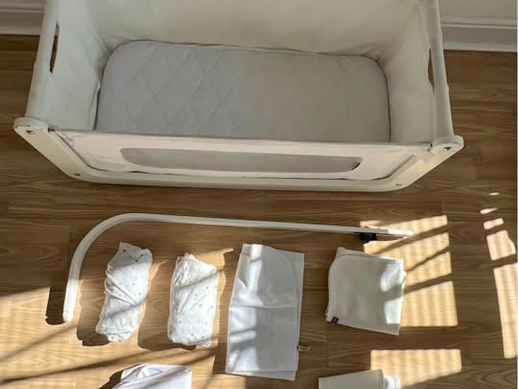 Snuzpod baby co-sleeper